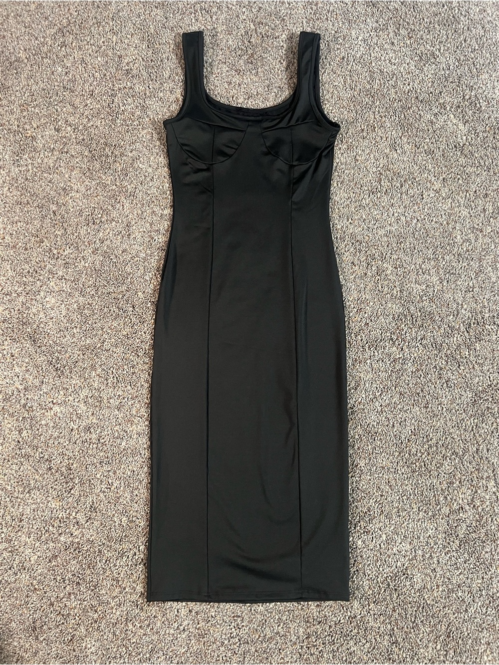 Sleek Black Midi Dress with Scoop Neck